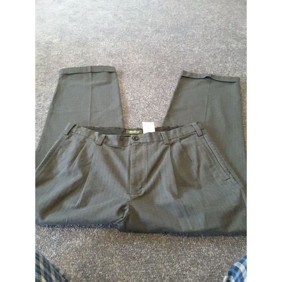 EDDIE BAUER GREY PLEATED STRIPED CUFFED PANT 40 - Picture 2 of 4